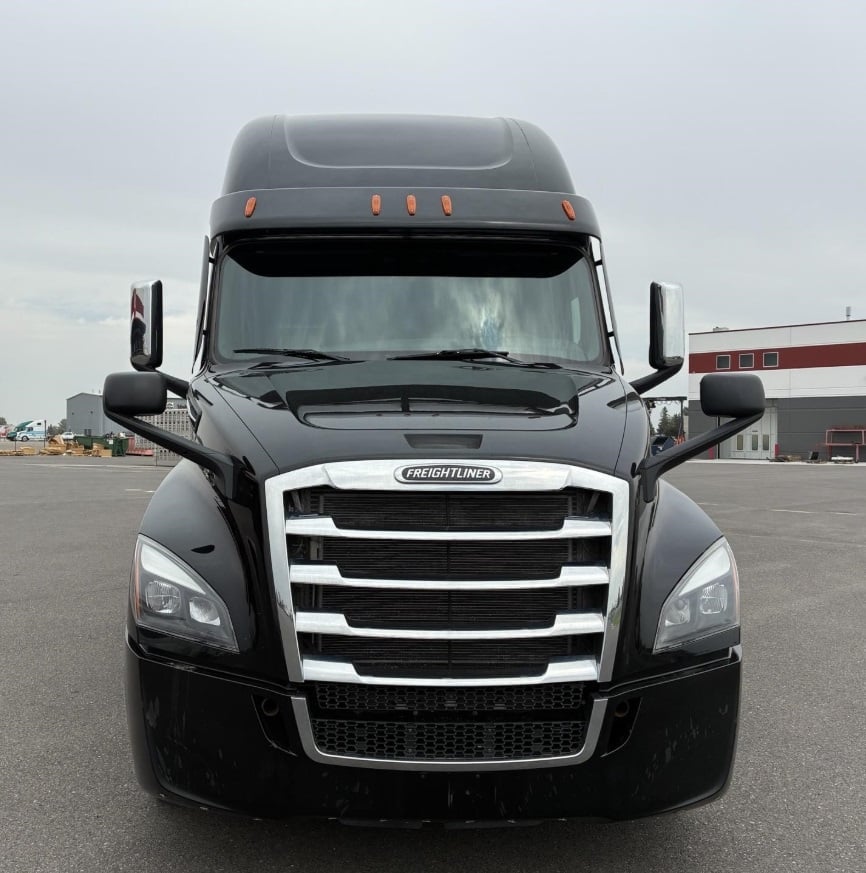 2023 Freightliner Cascadia 126 — exterior detail
