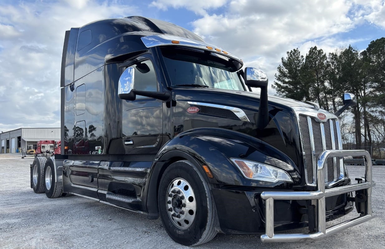 2024 Peterbilt 579 — side view