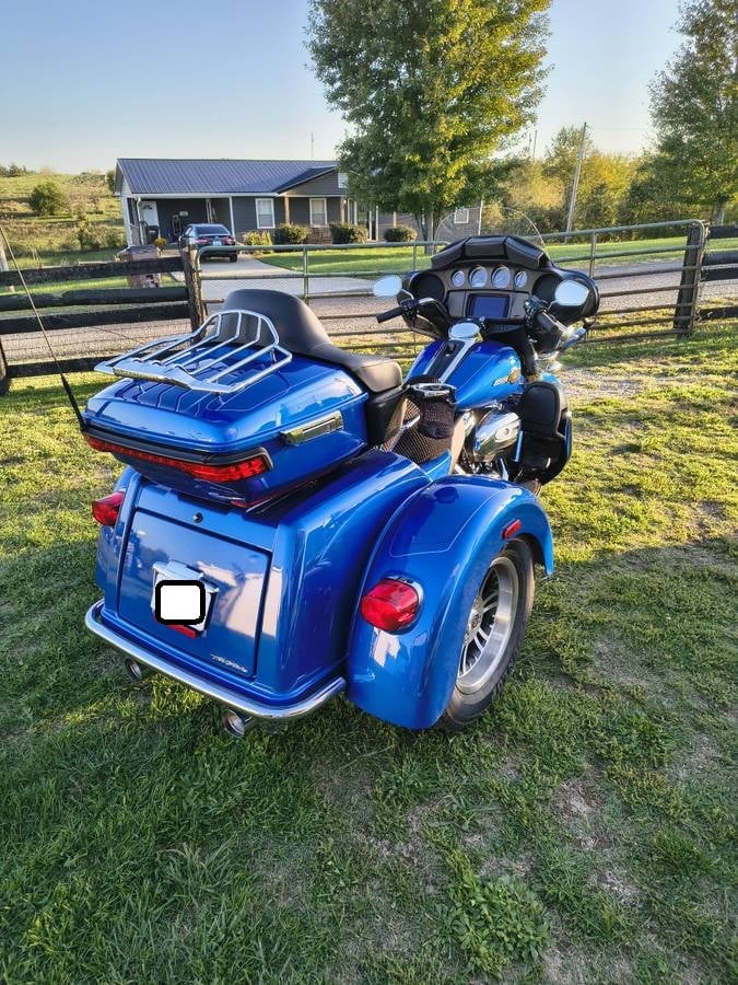 2024 Harley-Davidson Tri Glide Ultra Classic — rear view with trunk
