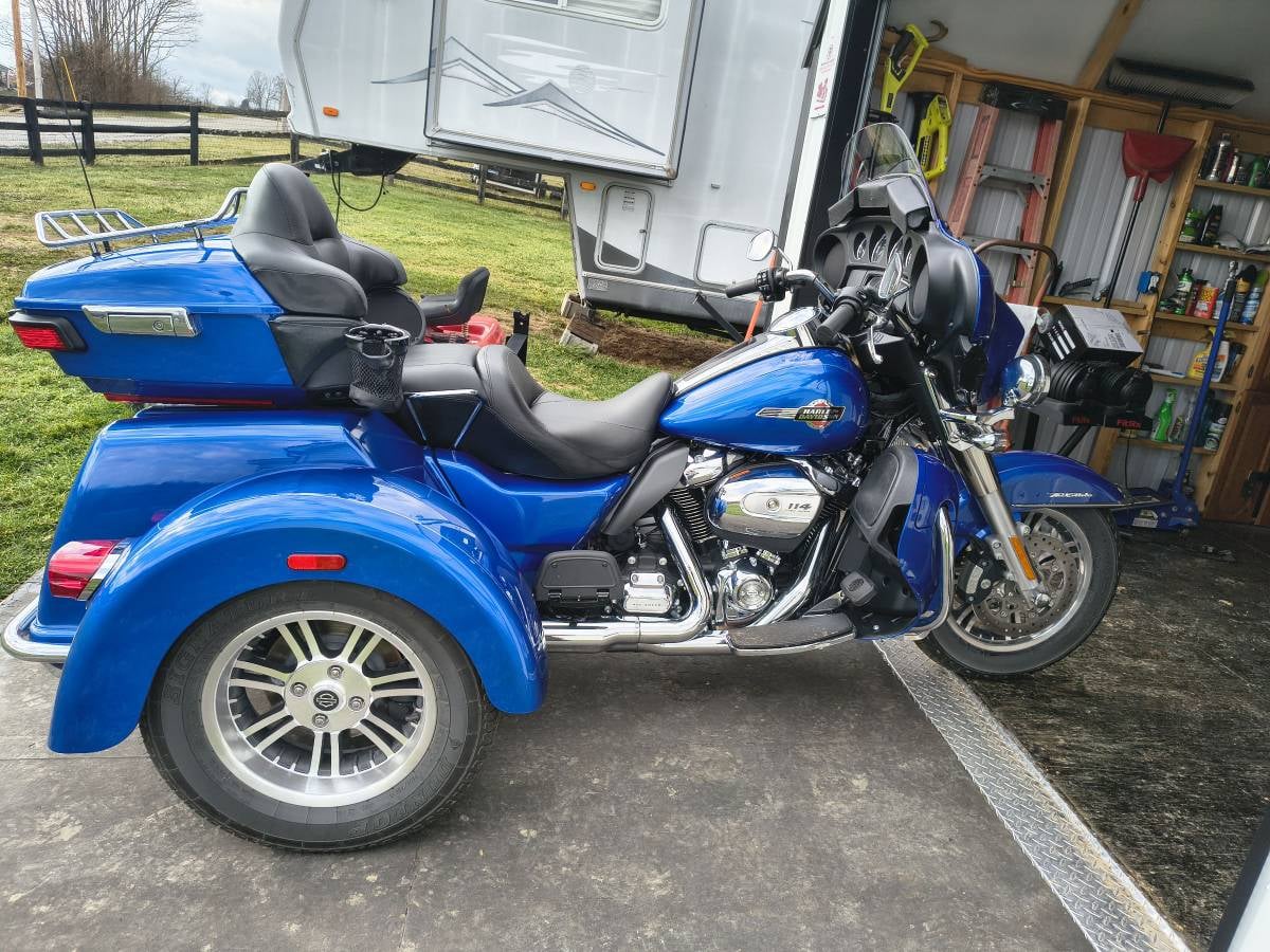 2024 Harley-Davidson Tri Glide Ultra Classic — side view
