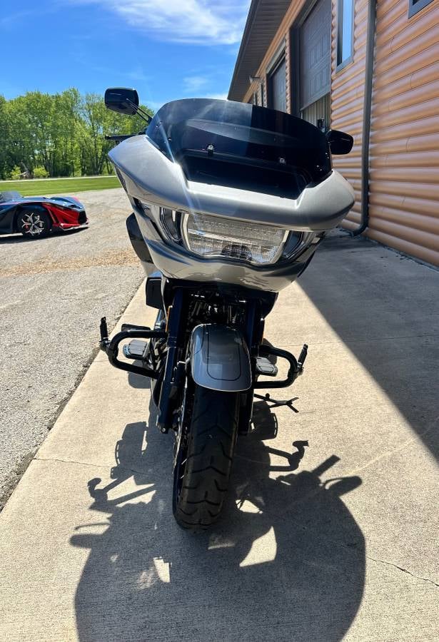 2023 Harley-Davidson CVO Road Glide — front view