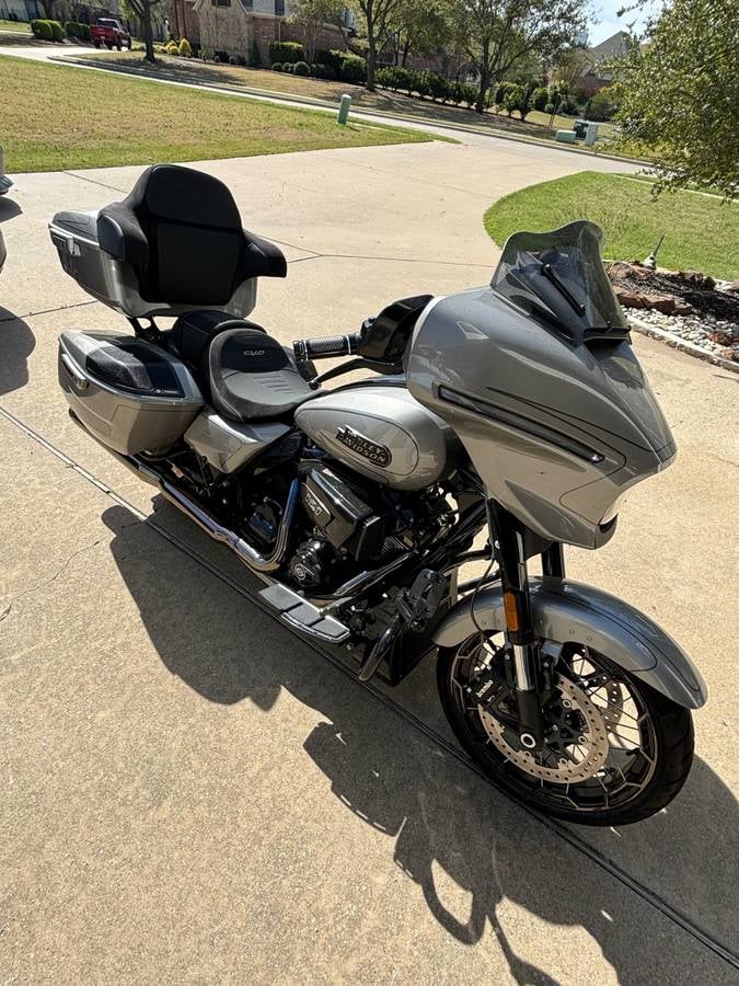 2023 Harley-Davidson Street Glide CVO — rear view with Tour-Pak