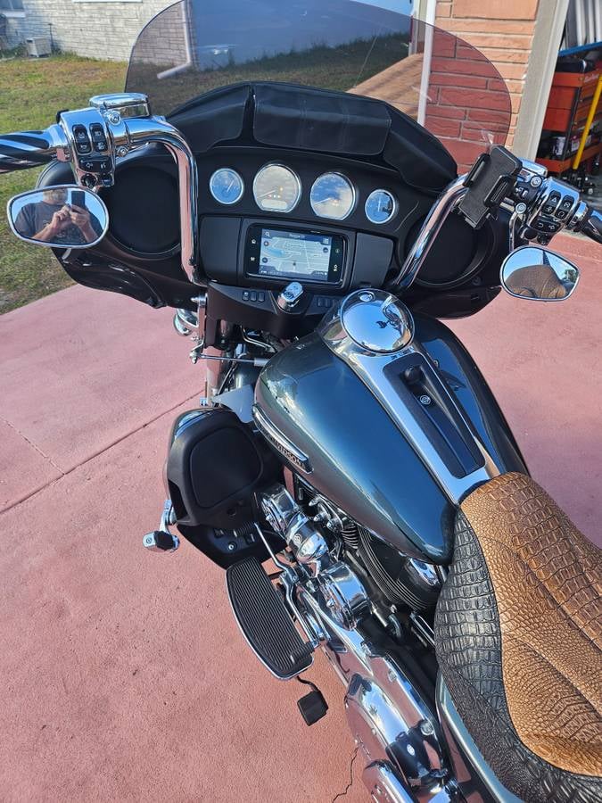 All chrome controls and handlebars