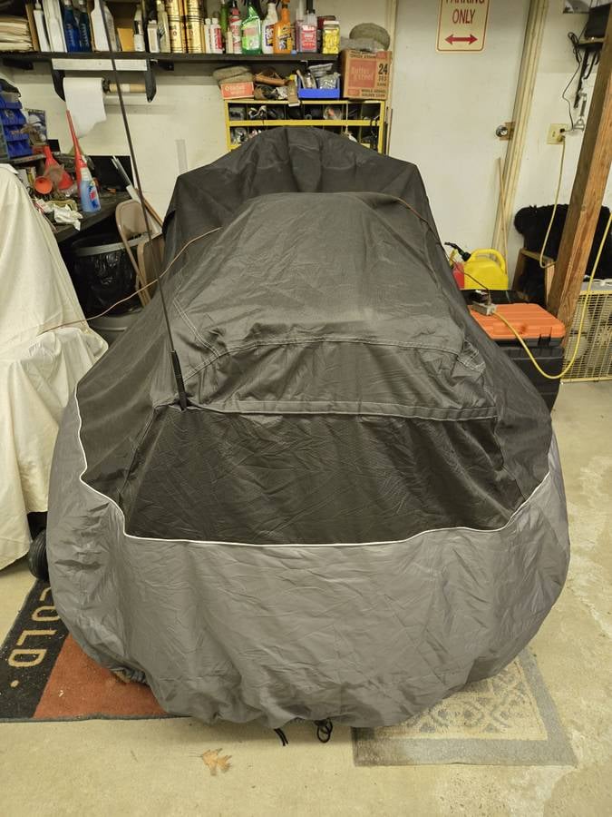 Deluxe CVO storage cover on the Tri Glide