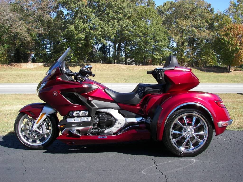 2018 Honda GoldWing Tour DCT trike — parked profile