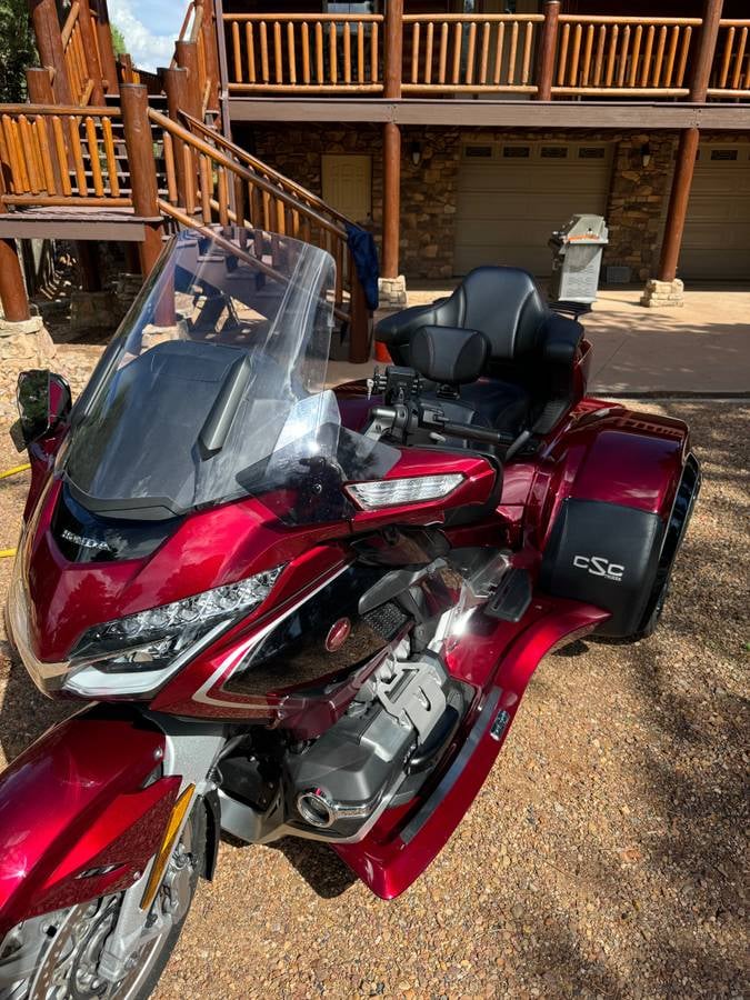 2020 Honda Goldwing DCT CSC trike — side view