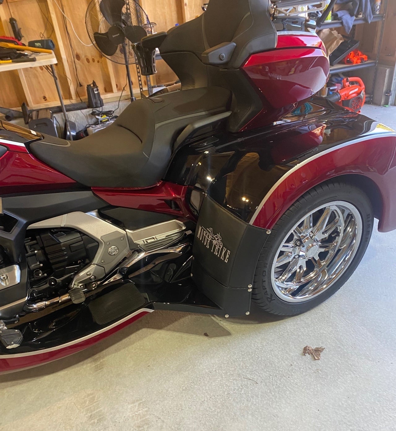 2021 Honda Goldwing Automatic DCT — street side view