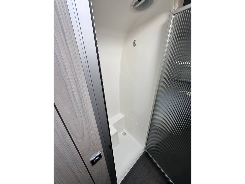 2021 Airstream Globetrotter 27FB Twin — shower stall interior