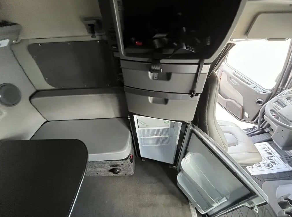 2024 Volvo VNL860 — cab interior detail