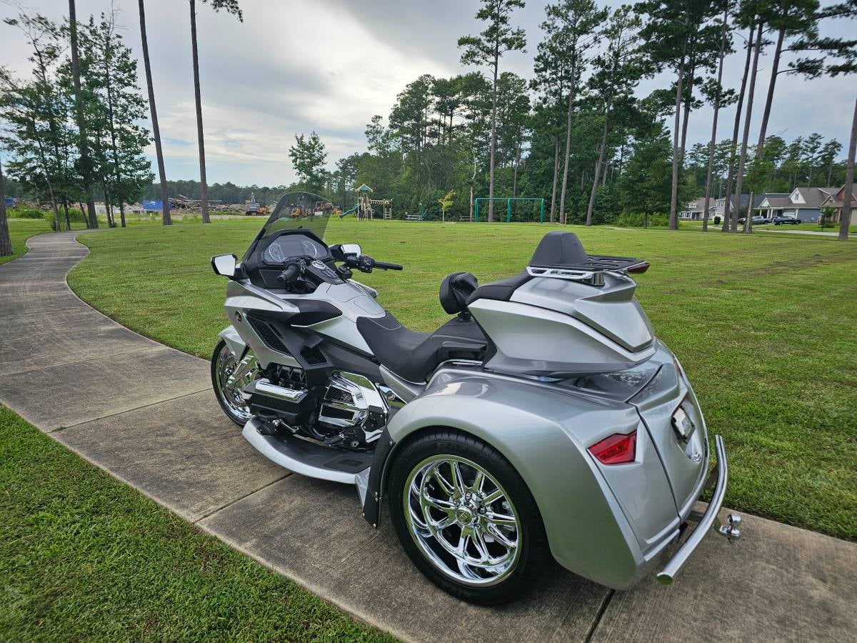2024 Honda Gold Wing Motor Trike — side view