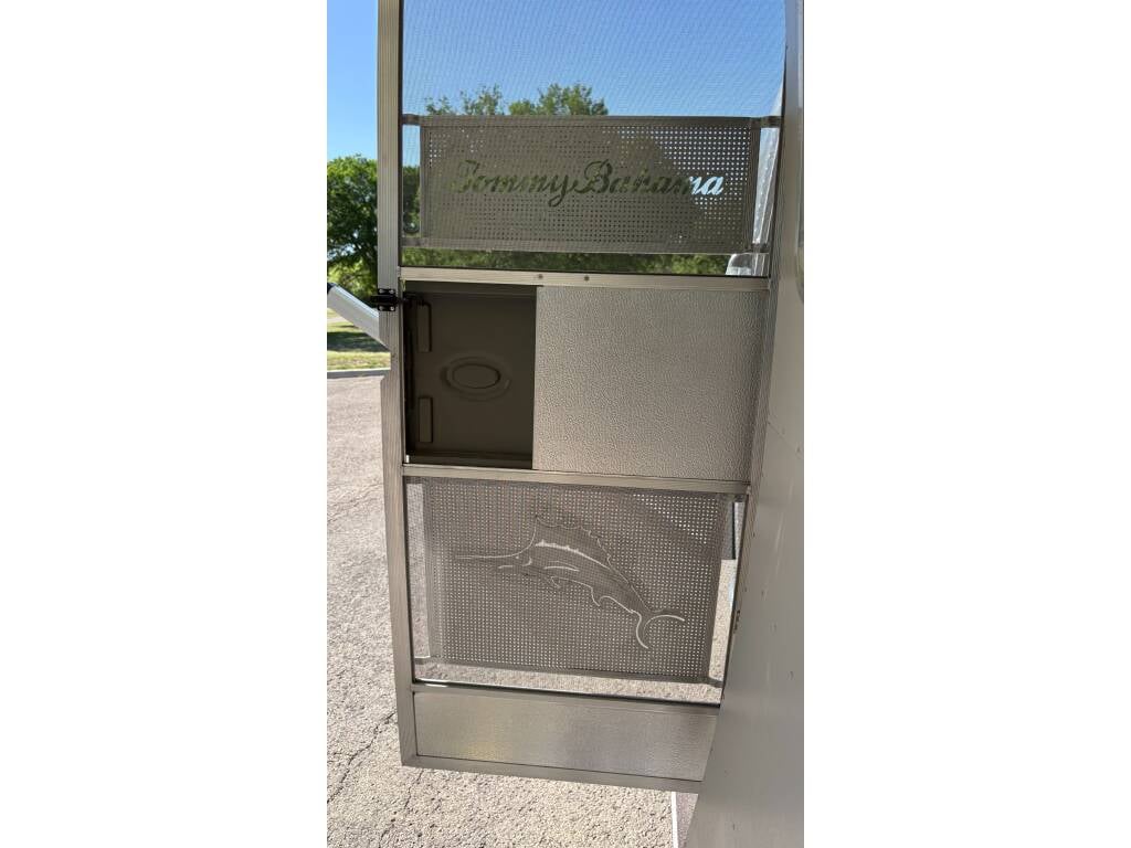 2019 Airstream Tommy Bahama Special Edition 27FB — Tommy Bahama screen door