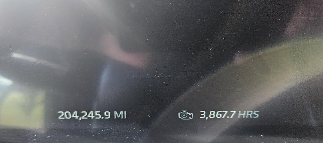 2022 Kenworth T680 — odometer showing 204,245 miles